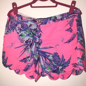 Pink Lilly scallop edge shorts